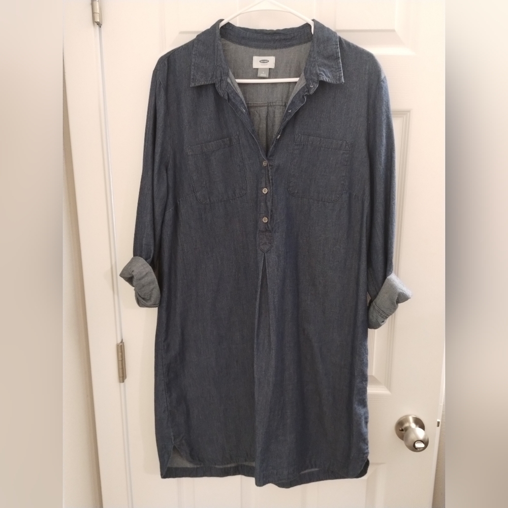 Old navy light denim like dress. Dark blue